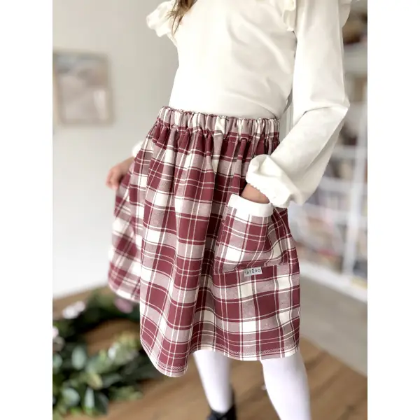 SPÓDNICZKA DORKA Z KIESZONKĄ W KRATĘ BURGUND